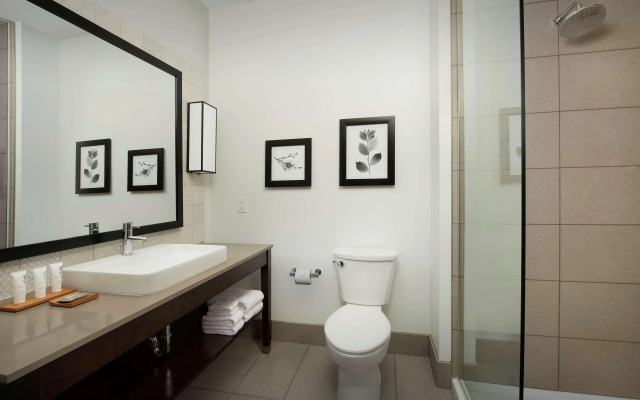 Country Inn & Suites by Radisson, Seattle-Tacoma International Airport, WA