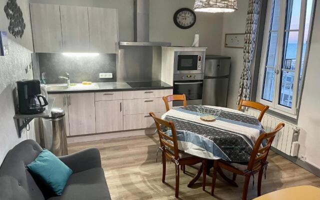 Superbe appartement front de mer