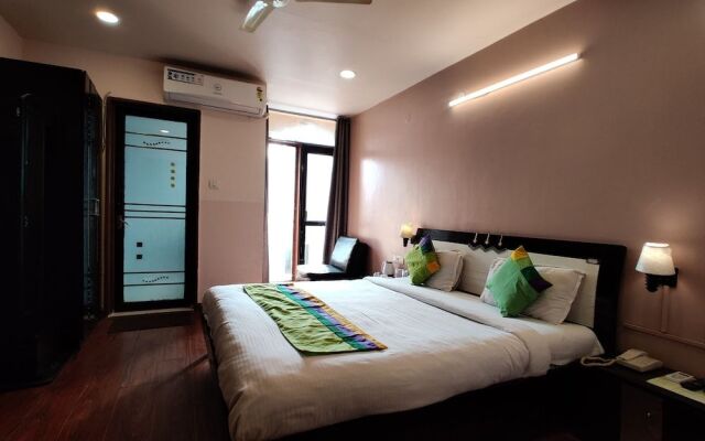 City Stay Hotel