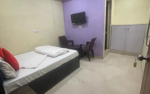 Mayur Guest House by Hiddden Heaven