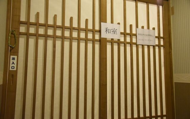 Kumamoto Capsule Hotel - Hostel, Caters to Men