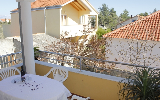 Apartment Mediterraneo - with own parking space: A2 Privlaka, Zadar riviera