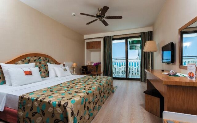 Hotel Defne Star
