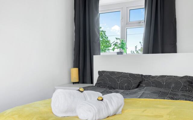 Isimi Luxurious House 4-bed in Alfreton Derby