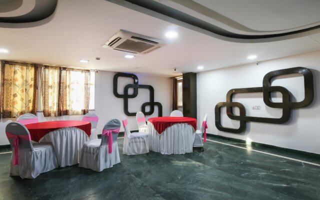 Collection O 18495 Hotel Blues Shivalik
