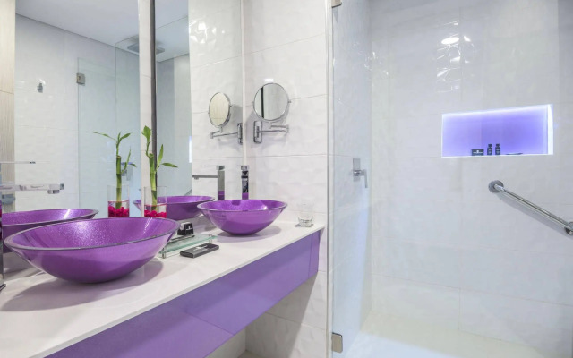 Hotel Black Tower Premium