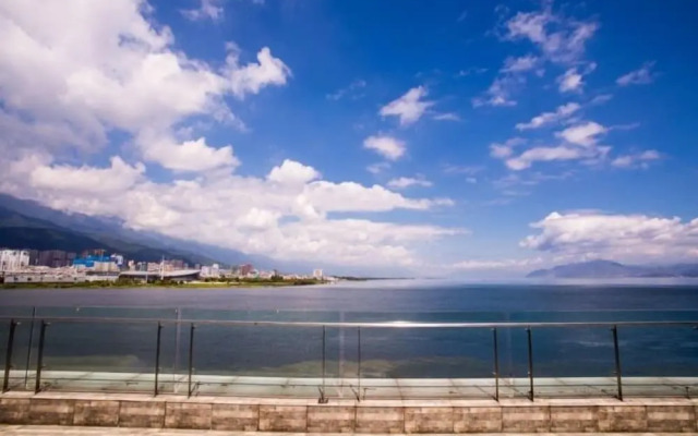 大理洱海暮居客栈