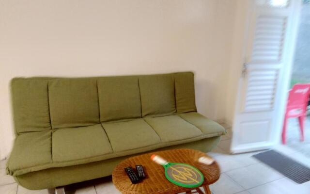 F2 Rez de jardin CARBET