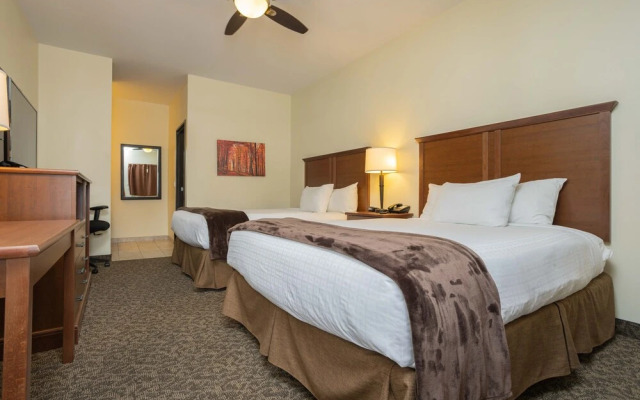 Battle Lake Inn and Suites