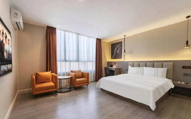 Gangtian Fashion Apartment (Shenzhen North Railway Station)