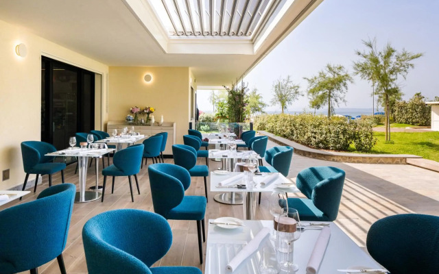 Cala Beach Resort