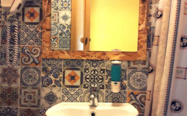 Artemis Studios & Apartments