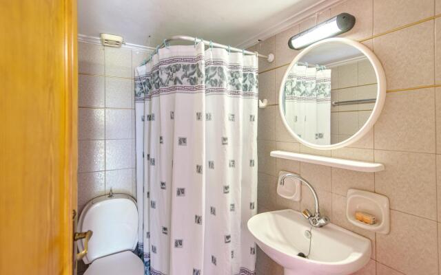 Rouladina Apt 2 in Stalos