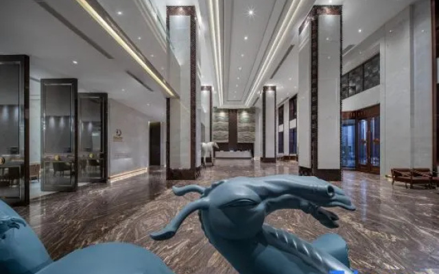 Qianxi Silk Road International Hotel (Zhangye High-speed Railway Station)