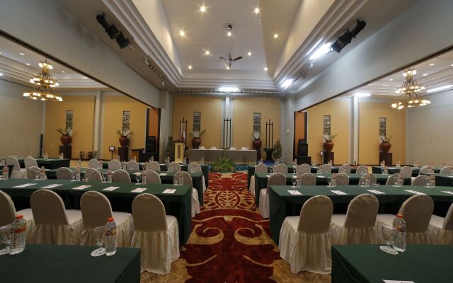 éL Hotel Kartika Wijaya Batu