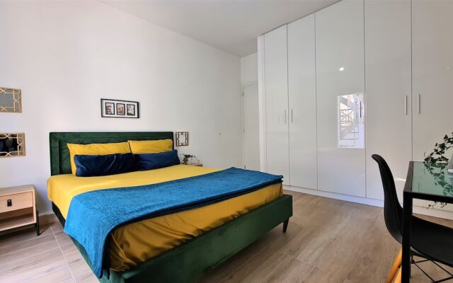 Paphos Light House Apartment