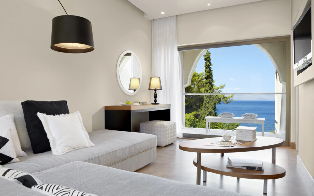 MarBella, Mar-Bella Collection Hotel