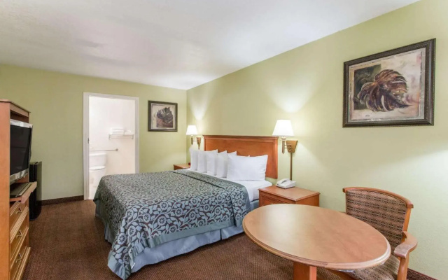 Days Inn by Wyndham Ormond Beach