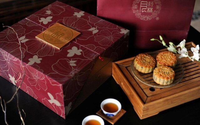 Red Forest Hotel Hepu