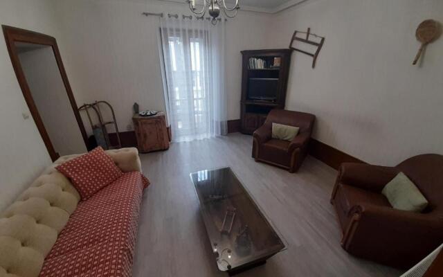 8 personnes, spacieux tout-confort à Albertville