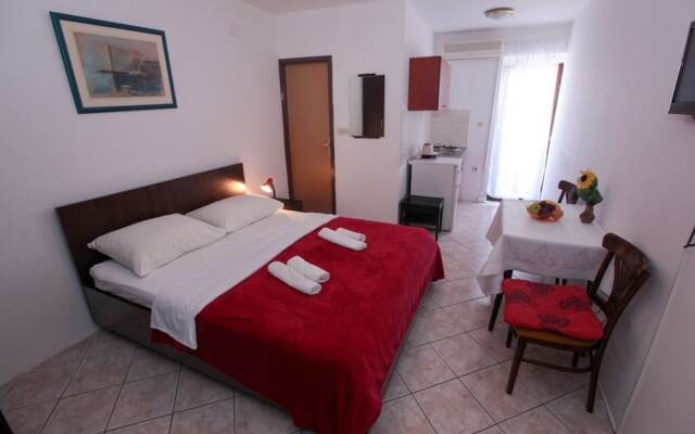 Ruz - Near Beach - 10 - SA 203