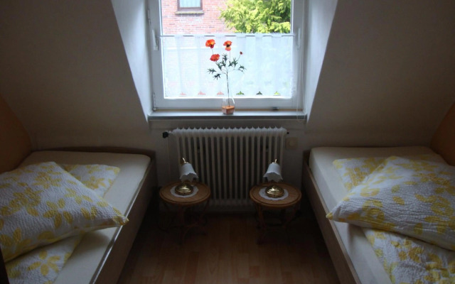 Poppenga - Feha Wallperle