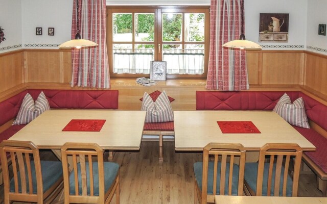 Beautiful Apartment in Kleinarl With 3 Bedrooms and Wifi