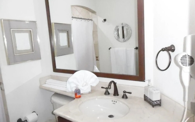 Sonoran Sky 3BR Upper SKY 409-v by Casago