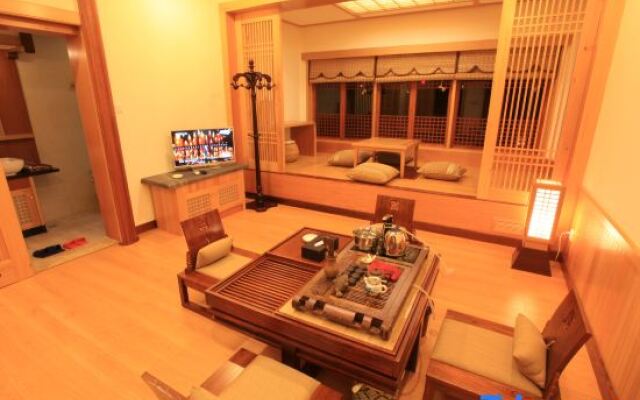 Anyuan Sanbaishan Hot Spring Resort Hotel