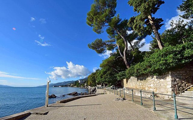 Villa Deni Civray 25842