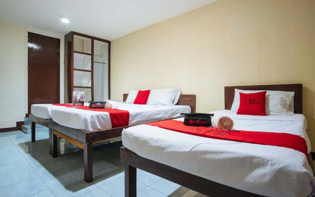 RedDoorz @ Downtown Bacolod