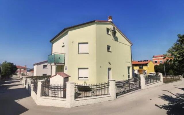 Holiday Home Zlatko
