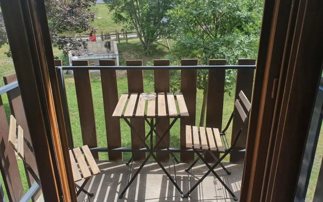 Studio 4 à 5 personnes Saint Jean Montclar