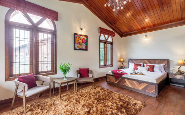 ELIVAAS 3 BHK with lounge The Meadow
