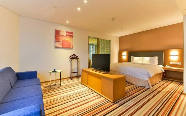 Holiday Inn Express Shanghai Jiading Industry Park by IHG