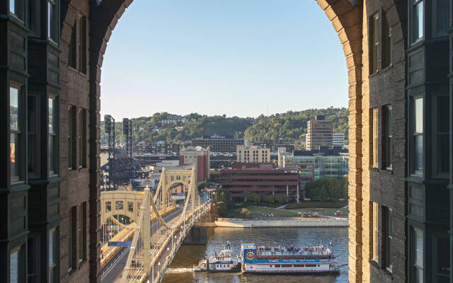 Renaissance Pittsburgh Hotel