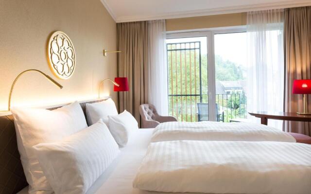 EMICHS Hotel