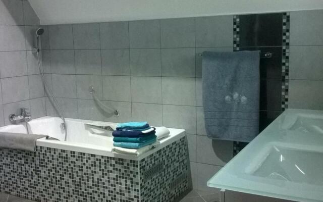 Gîte Badefols-sur-Dordogne, 5 pièces, 8 personnes - FR-1-616-94