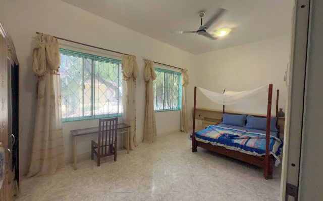 Mango Beach Hotel