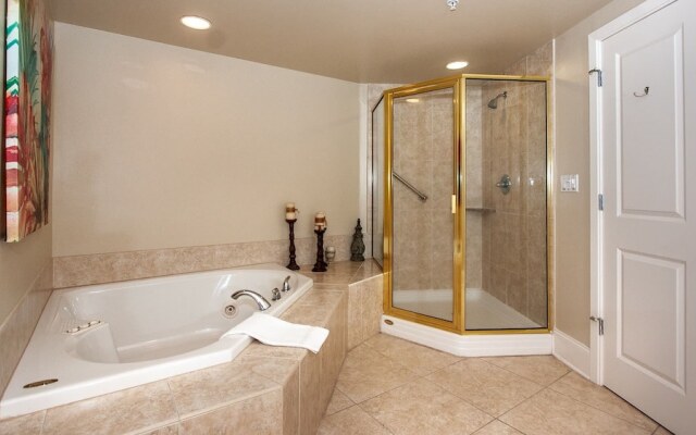 Crb1215 4 Bedroom Condo