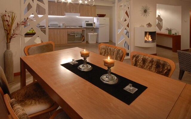 Amazing Lake Views and Jacuzzi TD8