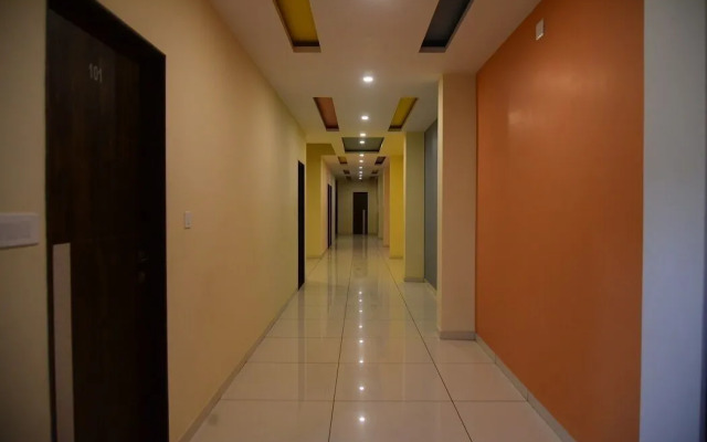 Hotel  Savera Palace