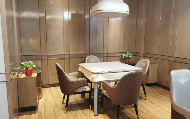 F City Hotel (Gongzhuling Railway Station)