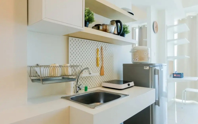 Tree Park Studio Apartment with Sofa Bed