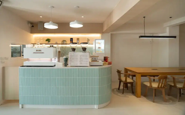 BEAT. Warii Hostel at Chaophraya River