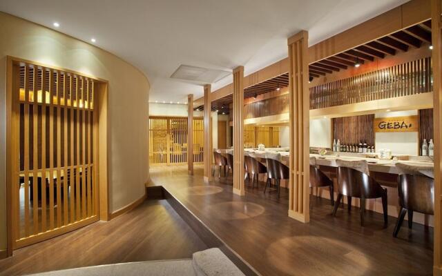 Holiday Inn Riverside