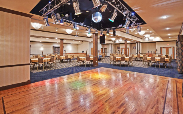 Holiday Inn Express & Suites Glenpool-Tulsa South by IHG