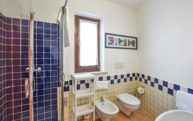 Beautiful Apartment in Vignole With Wifi