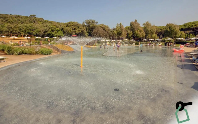 Deluxe - Two Bedroom No.2