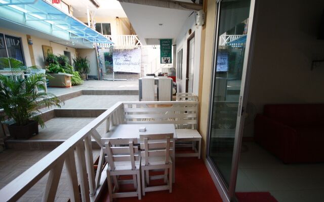 Tawaen Beach Resort